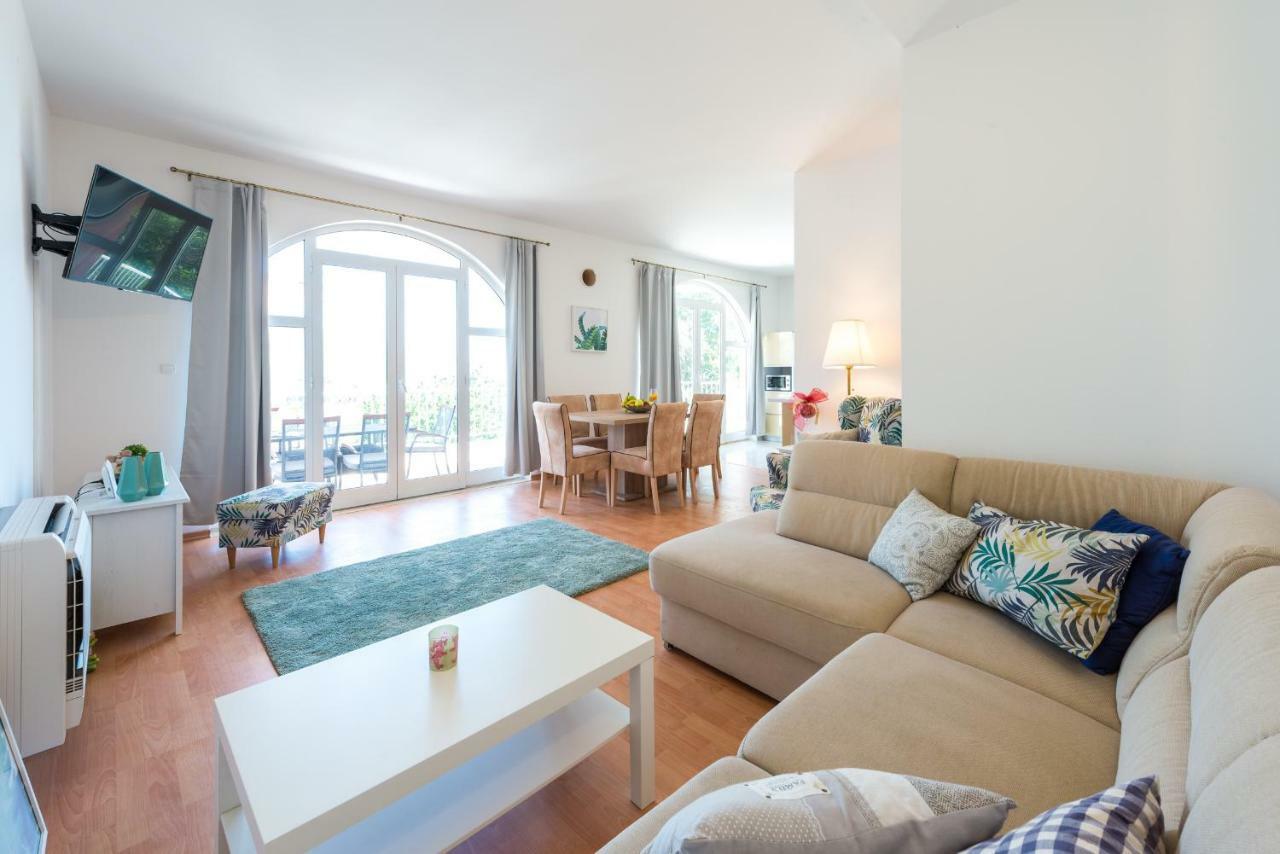 זאטון Villa Belvedere מראה חיצוני תמונה